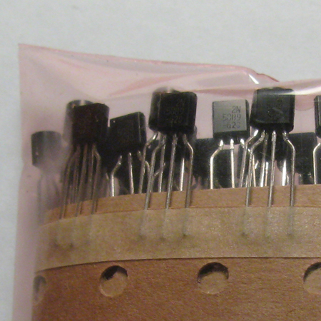 Fifteen 2N5089 NPN Hi-Gain Transistors - Click Image to Close
